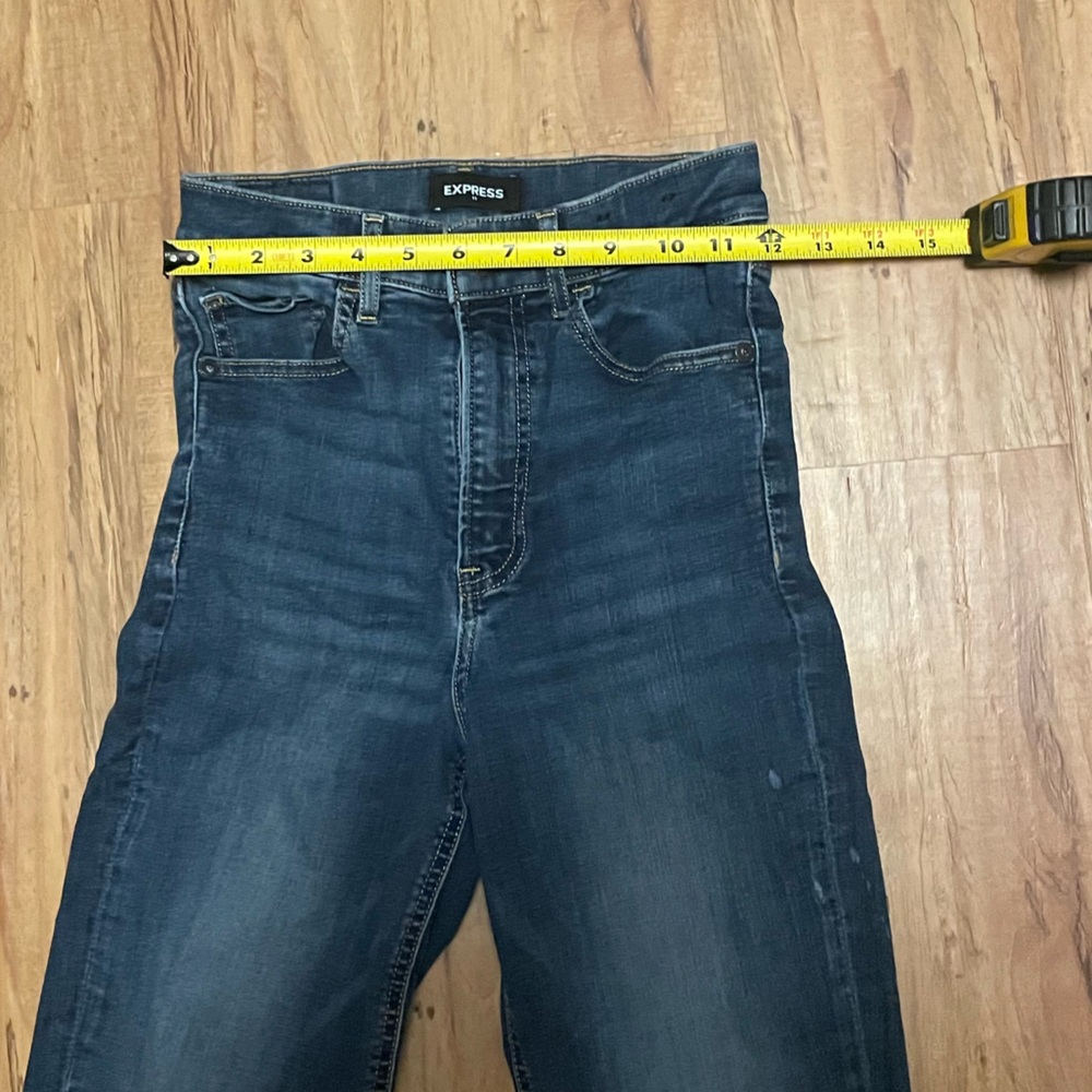 Express Super High Rise Crop Jeans Mom Jeans - Picture 8 of 13